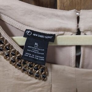 New Directions sleeveless top sz XL